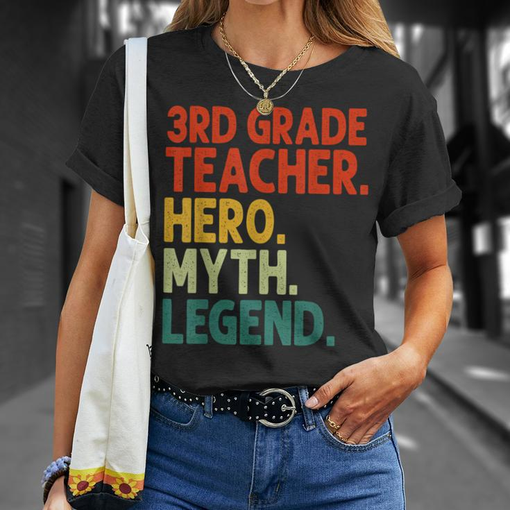 Lehrer Der 3 Klasse Held Mythos Legende Vintage-Lehrertag T-Shirt Geschenke für Sie