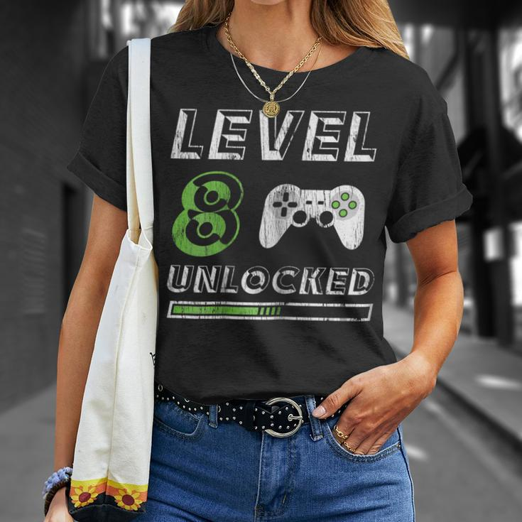 Level 8 Unlocked - 8 Year Old Gamer Funny Birthday Unisex T-Shirt Gifts for Her