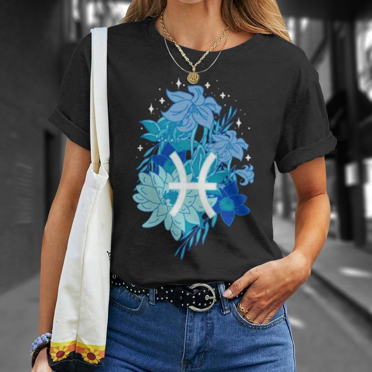 Pisces Flowers Periwinkle Unisex T-Shirt Gifts for Her