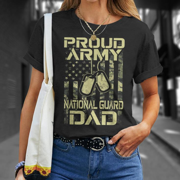Proud Army National Guard Dad Veterans Day Hero Soldier Mens T-Shirt Gifts for Her