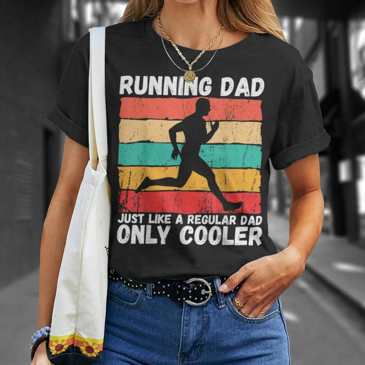 Retro Running Dad Runner Marathon Athlete Humor Outfit T-Shirt Gifts for Her