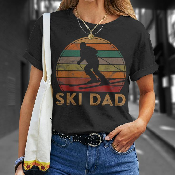 Mens Retro Ski Dad Sunset Winter Skiing Daddy Father Skier T-Shirt Gifts for Her