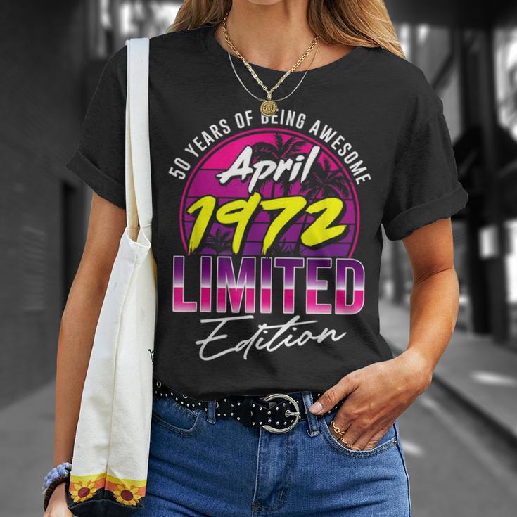 Retro Vintage April 1972 T-Shirt, Geburtstagsparty für Männer & Frauen Geschenke für Sie