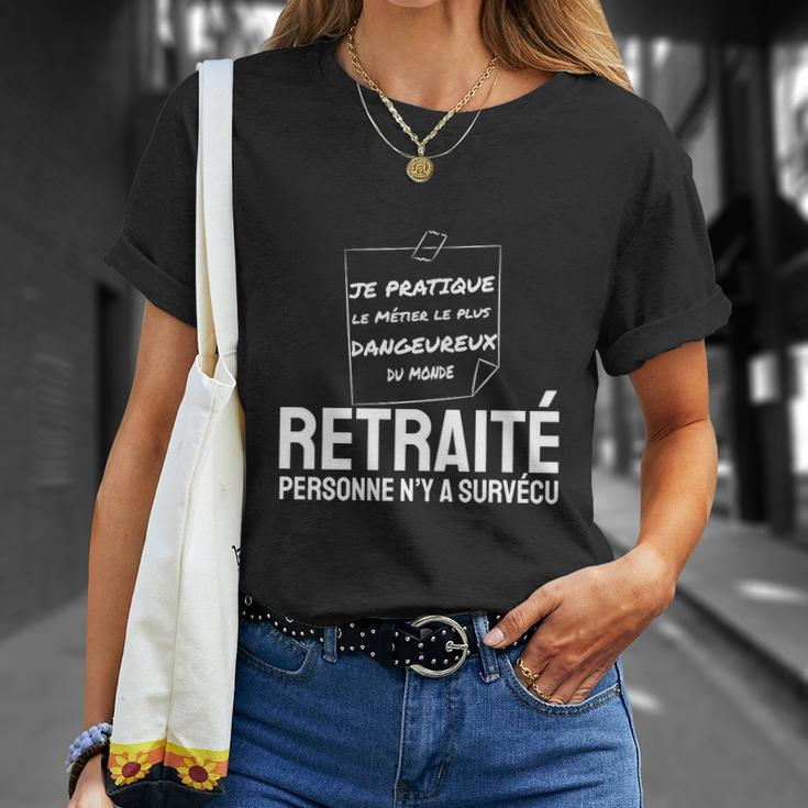 Schwarzes T-Shirt für Rentner mit lustigem Spruch RETRAITE: Keiner überlebte Geschenke für Sie
