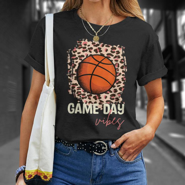 Stimmung Am Basketball-Spieltag T-Shirt Geschenke für Sie