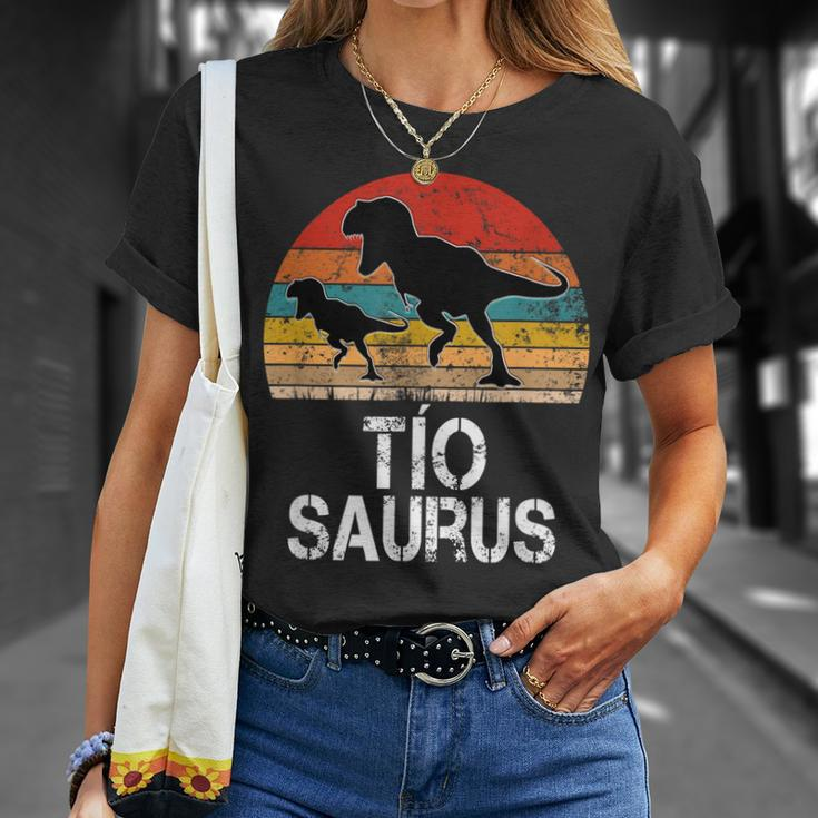 Tiosaurus Funny Spanish Uncle Dinosaur Vintage Gift Gift For Mens Unisex T-Shirt Gifts for Her
