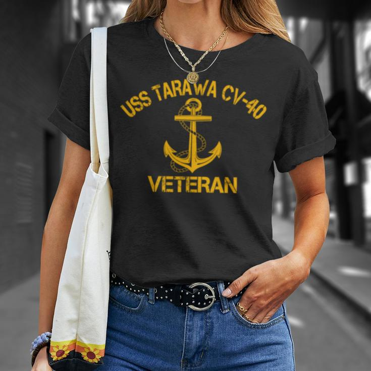 Uss Tarawa Cv-40 Aircraft Carrier Veteran Flag Veterans Day T-Shirt Gifts for Her