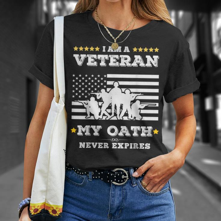 I Am A Veteran My Oath Never Expires Veteran Day V9 T-Shirt Gifts for Her