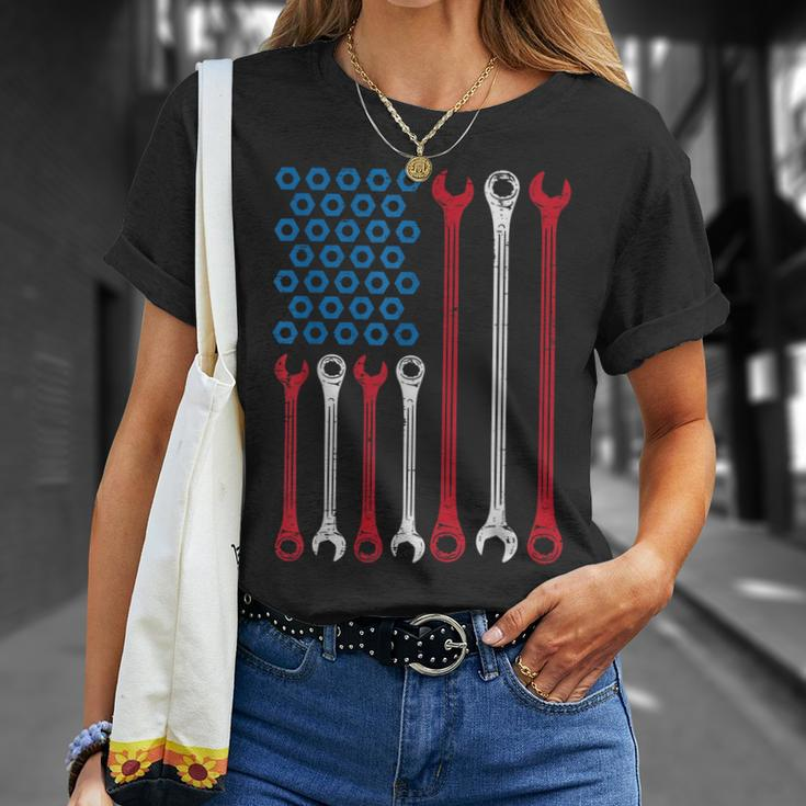 Wrench Flag Vintage Fathers Day Patriotic Mechanic Dad Men Unisex T-Shirt Gifts for Her