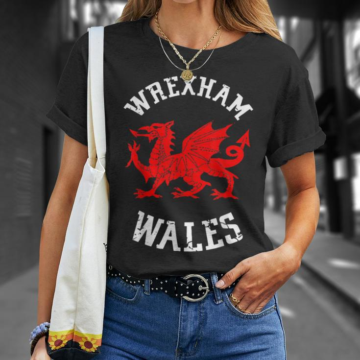 Wrexham Wales Retro Vintage V5 T-shirt Gifts for Her