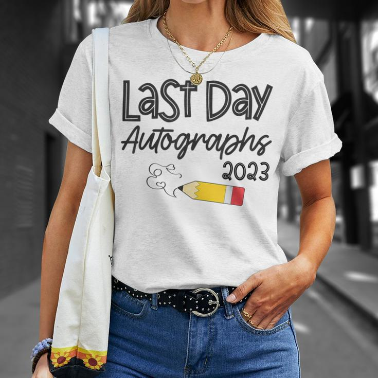2023 Last Day Autographs Graduation Cute Last Day Of School Unisex T-Shirt Gifts for Her