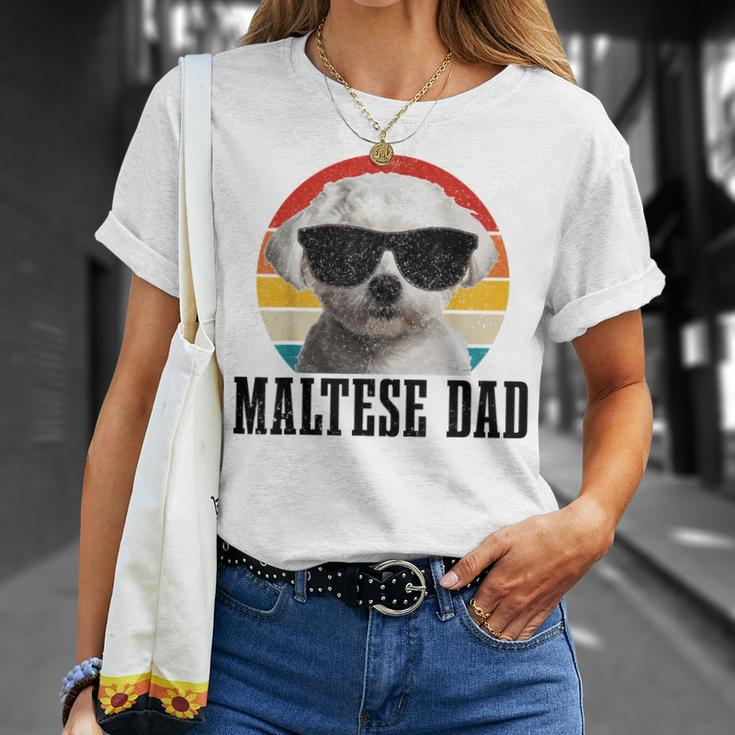 Mens Maltese Dad Retro Vintage Dog Maltese Dad T-Shirt Gifts for Her