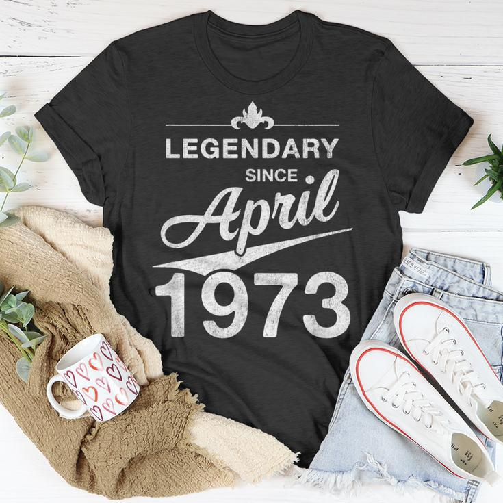 50 Geburtstag 50 Jahre Alt Legendär Seit April 1973 V4 T-Shirt Lustige Geschenke