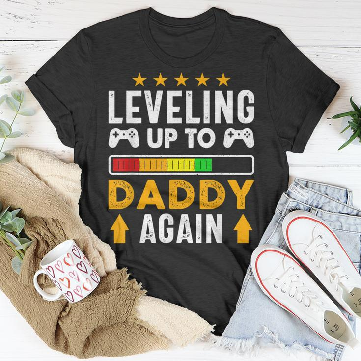 Mens Leveling Up To Daddy Again Dad Pregnancy Announcement T-Shirt Funny Gifts