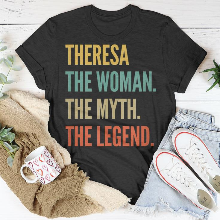 Theresa Die Frau Der Mythos Die Legende T-Shirt Lustige Geschenke