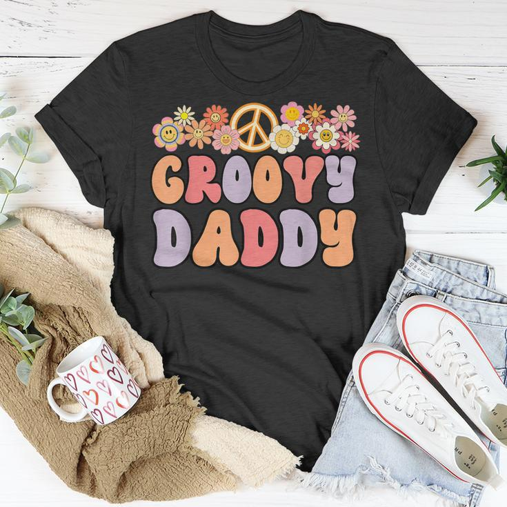 Retro Groovy Daddy And Vintage Family Retro Dad Birthday T-Shirt Funny Gifts