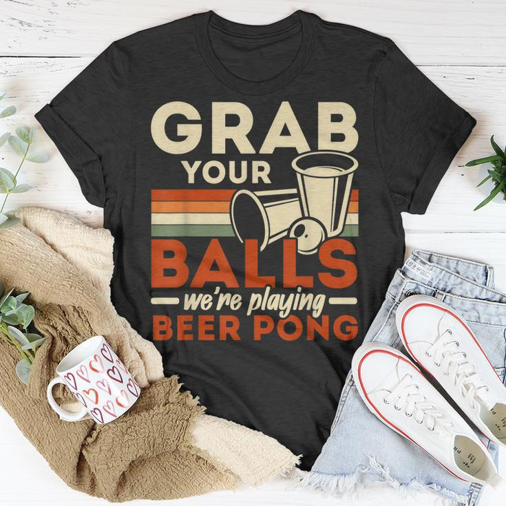 Schnapp Dir Deine Eier Wir Spielen Beer Pong Beer Drinker V2 T-Shirt Lustige Geschenke