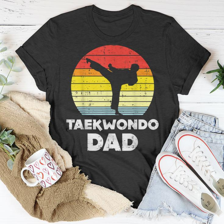 Mens Taekwondo Dad Sunset Retro Korean Martial Arts Men T-Shirt Funny Gifts