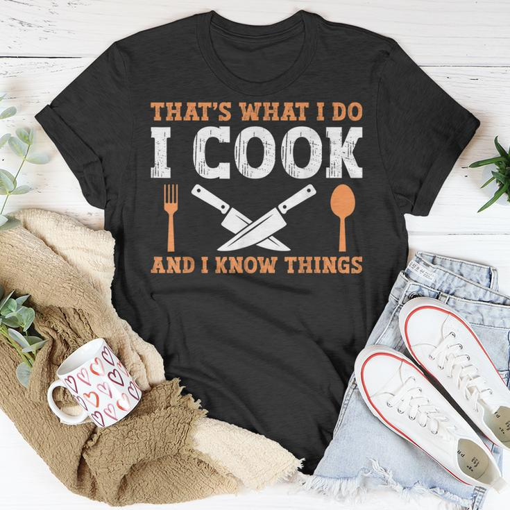 Thats What I Do I Cook And I Know Things V2 T-Shirt Funny Gifts