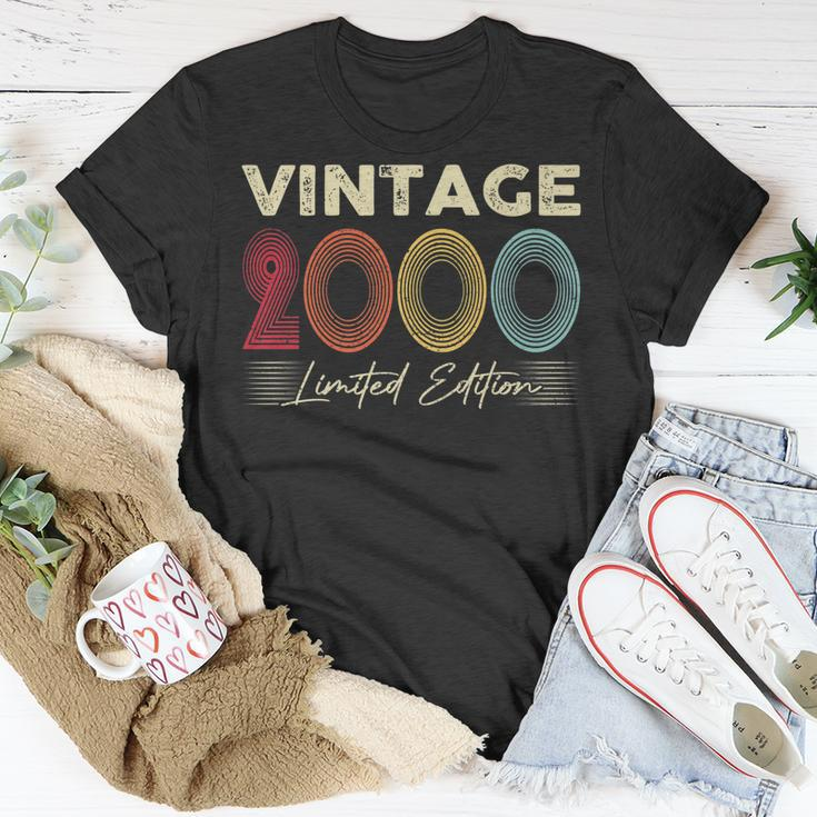 Vintage 2000 Wedding Anniversary Born In 2000 Birthday Party T-Shirt Funny Gifts