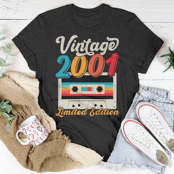 Vintage 2001 Wedding Anniversary Born In 2001 Birthday Party T-Shirt Funny Gifts