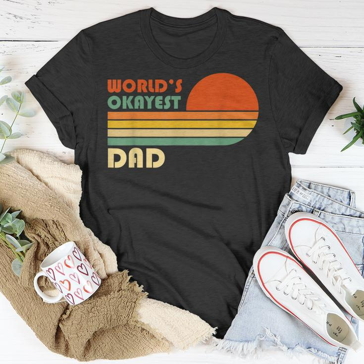 Mens Worlds Okayest Dad Father Retro Vintage T-Shirt Funny Gifts