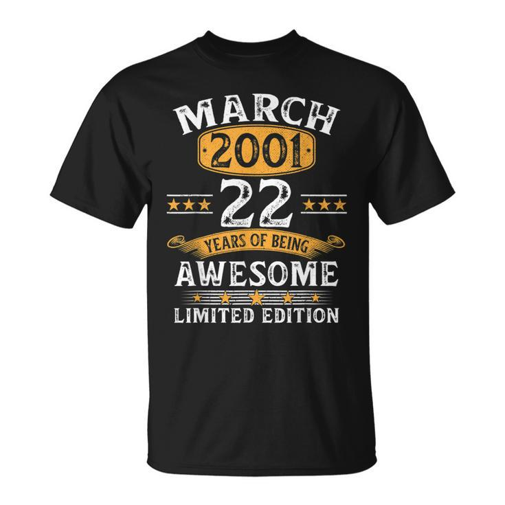 22 Geburtstag Geschenke Mann Frau Jahrgang März 2001 T-Shirt