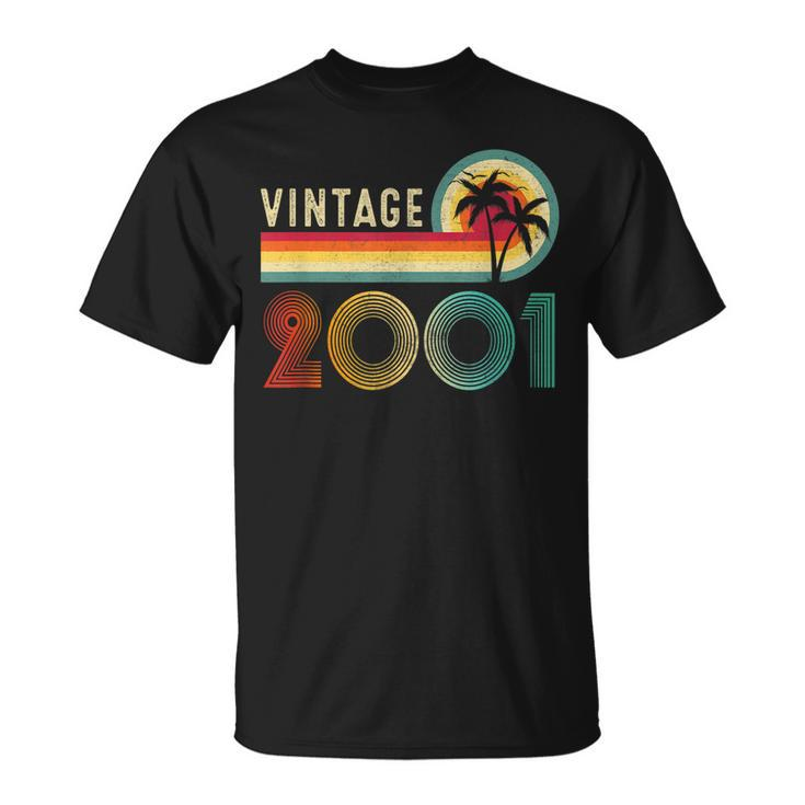 22 Year Old Vintage Born In 2001 22Nd Birthday Retro T-shirt