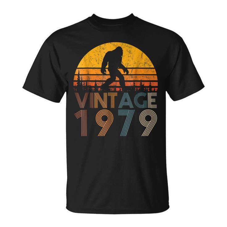 40 Years Old 1979 Vintage 40Th Birthday T Shirt Decorations V2 Unisex T-Shirt