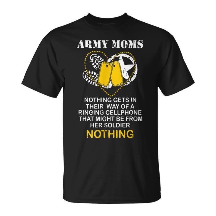 Army Moms Gift Dog Tag Camo Boots Military Mom Soldier Mom Unisex T-Shirt