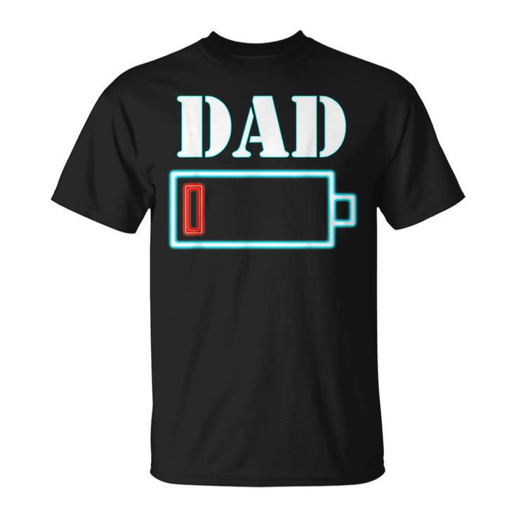 Dad Battery Low Tired Parenting Fathers Day T-shirt