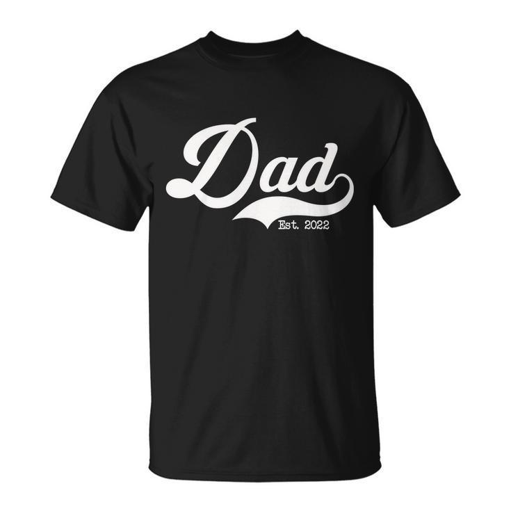 Dad Est 2022 V2 Unisex T-Shirt