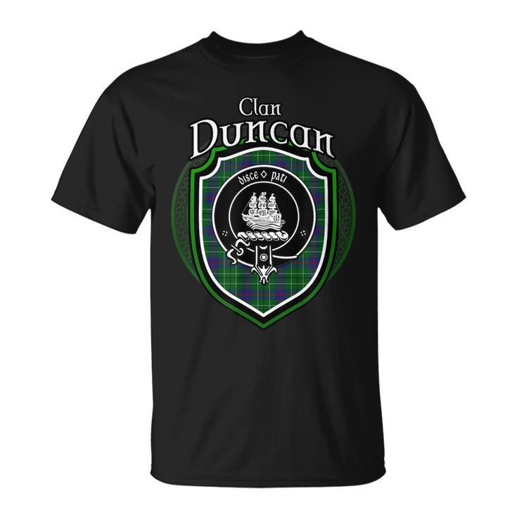 Duncan Clan Crest | Scottish Clan Duncan Family Crest Badge Unisex T-Shirt