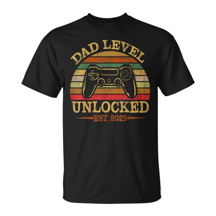 Fathers Day Gift Dad Level Unlocked Est 2023 Funny New Dad Unisex T-Shirt