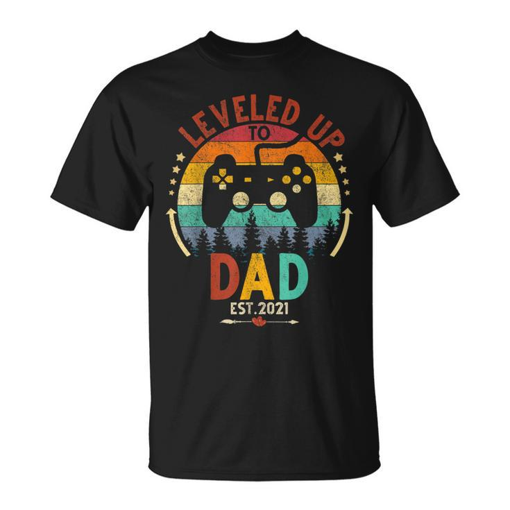I Leveled Up To Dad Est 2021 Video Gamer T-Shirt