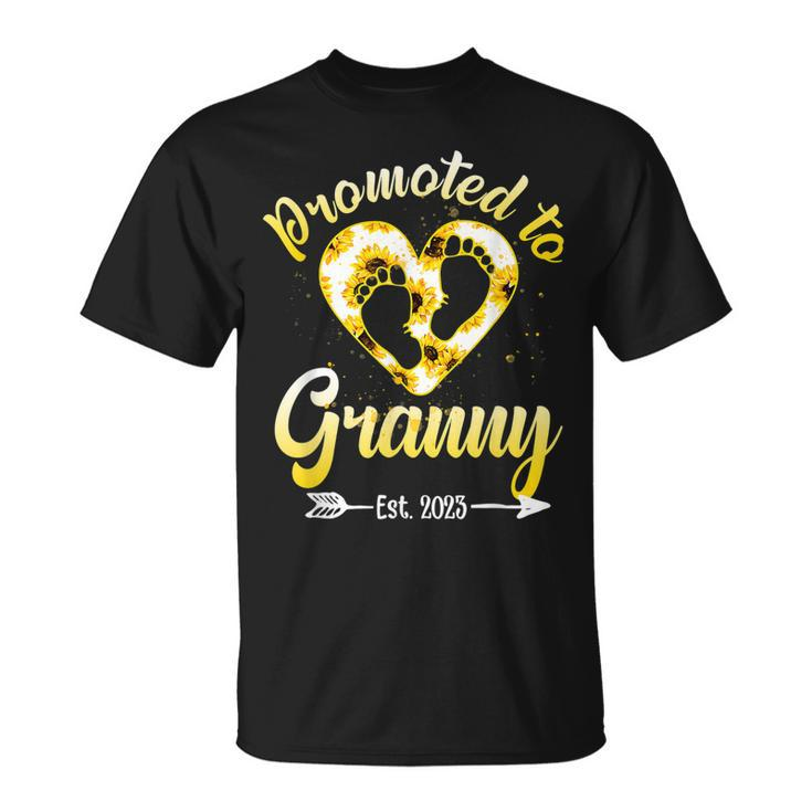 Promoted To Granny Est 2023 Floral T-Shirt
