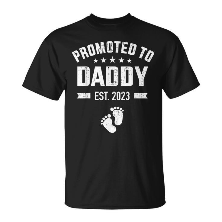Promoted To New Daddy 2023 Soon To Be Dad Fathers Day T-shirt