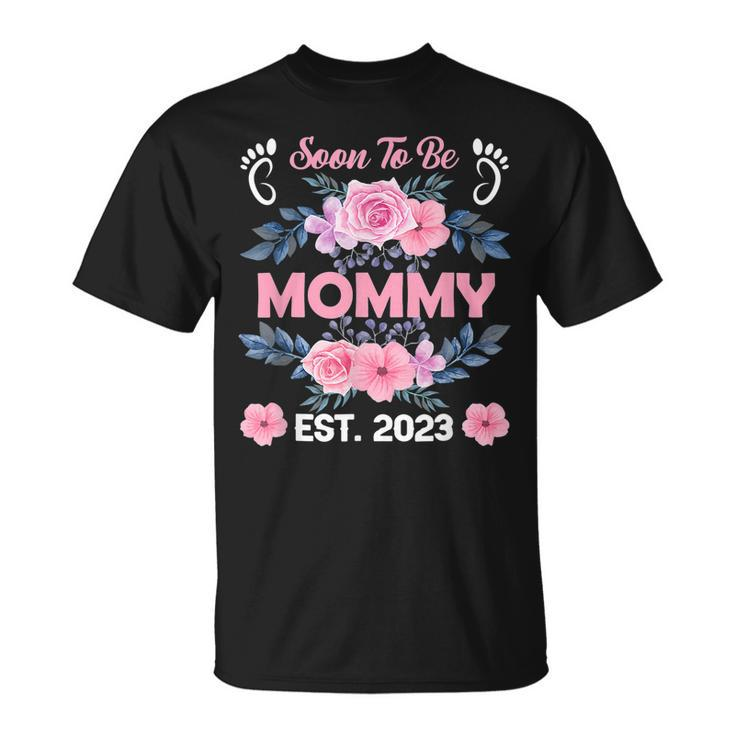Soon To Be Mommy Est 2023 First Time Mom T-Shirt