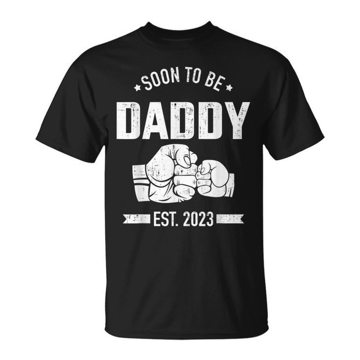 Soon To Be Daddy Est 2023 For Dad Pregnancy Announcement Gift For Mens Unisex T-Shirt