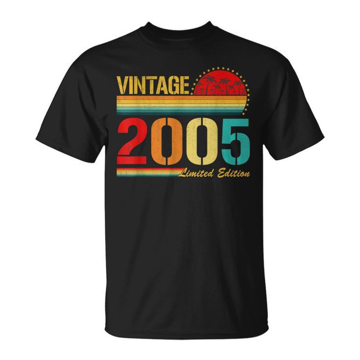 Vintage Born In 2005 Birthday Year Party Wedding Anniversary T-Shirt