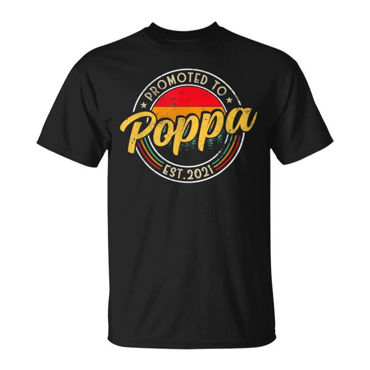 Vintage Promoted To Poppa Daddy Grandpa Gift Ideas Family Gift For Mens Unisex T-Shirt