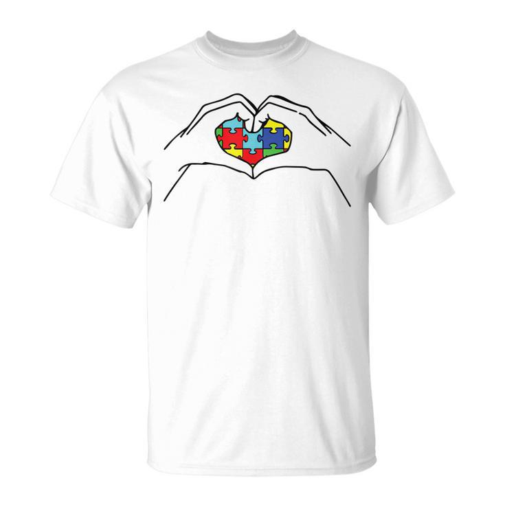 Hand Heart Autism Awareness Proud Autism Mom  Unisex T-Shirt
