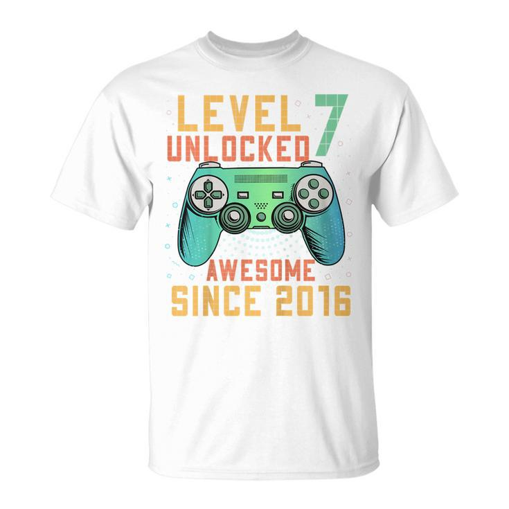 Kids Level 7 Unlocked 7Th Birthday 7 Year Old Boy Gifts Gamer  Unisex T-Shirt