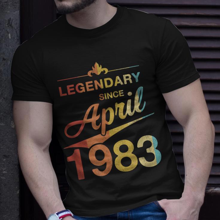 40 Geburtstag 40 Jahre Alt Legendär Seit April 1983 V6 T-Shirt Geschenke für Ihn