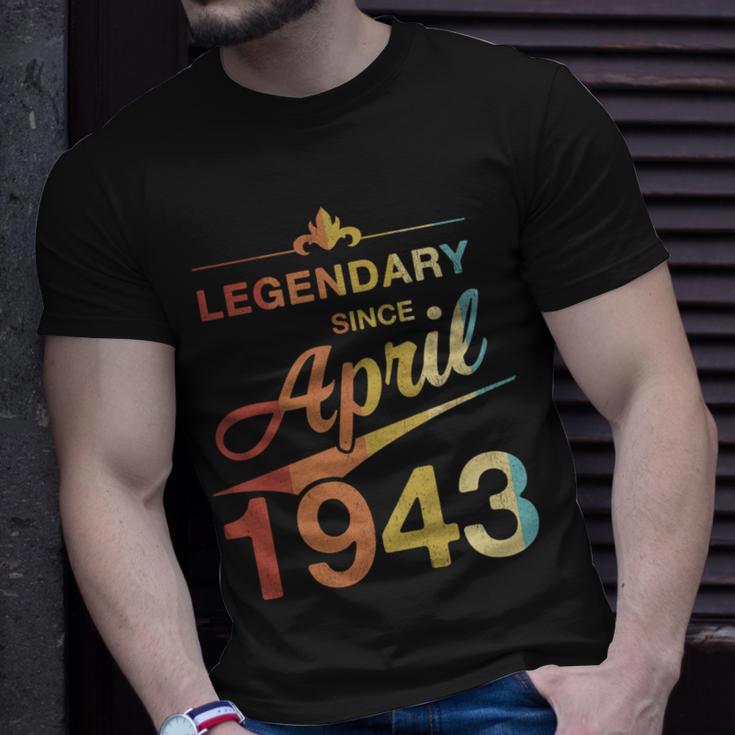 80 Geburtstag 80 Jahre Alt Legendär Seit April 1943 V4 T-Shirt Geschenke für Ihn