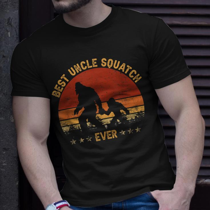 Bigfoot Uncle Best Uncle Squatch Ever Sasquatch Fathers Day Unisex T-Shirt Gifts for Him