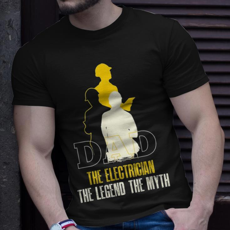 Dad Electrician Gift Fathers Day Electrical Engineer Lineman Unisex T-Shirt Gifts for Him