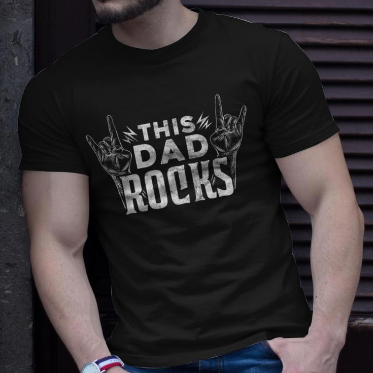 Mens This Dad Rocks Rock N Roll Heavy Metal Fathers Day T-Shirt Gifts for Him