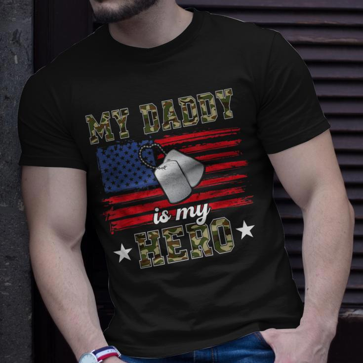My Daddy Is My Hero Military Dad American Flag Army Proud Ar T-Shirt Gifts for Him