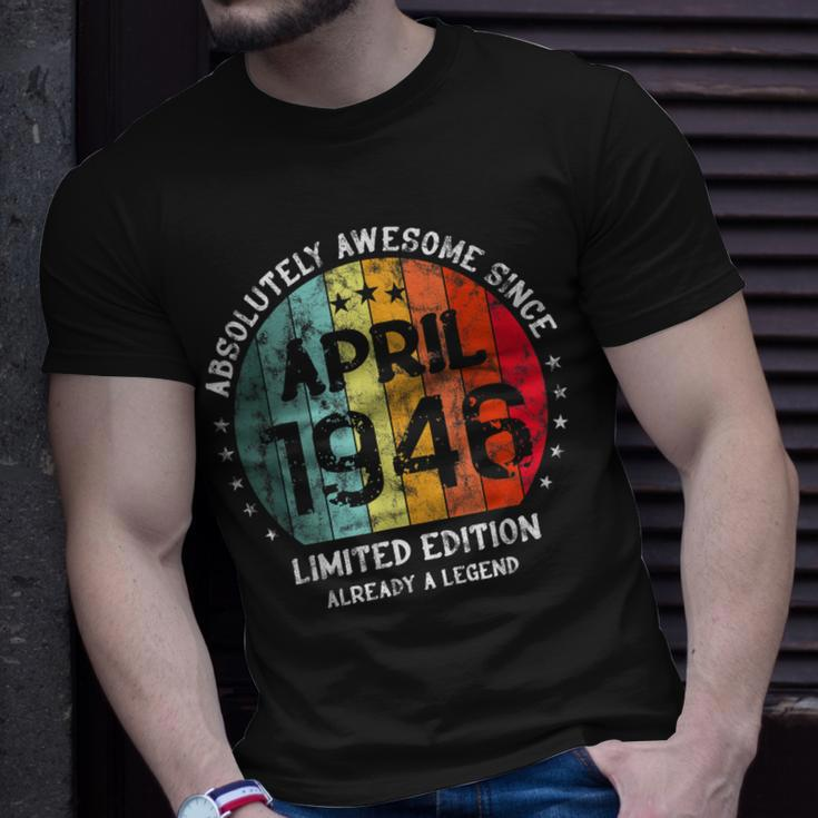 Fantastisch Seit April 1946 Männer Frauen Geburtstag T-Shirt Geschenke für Ihn